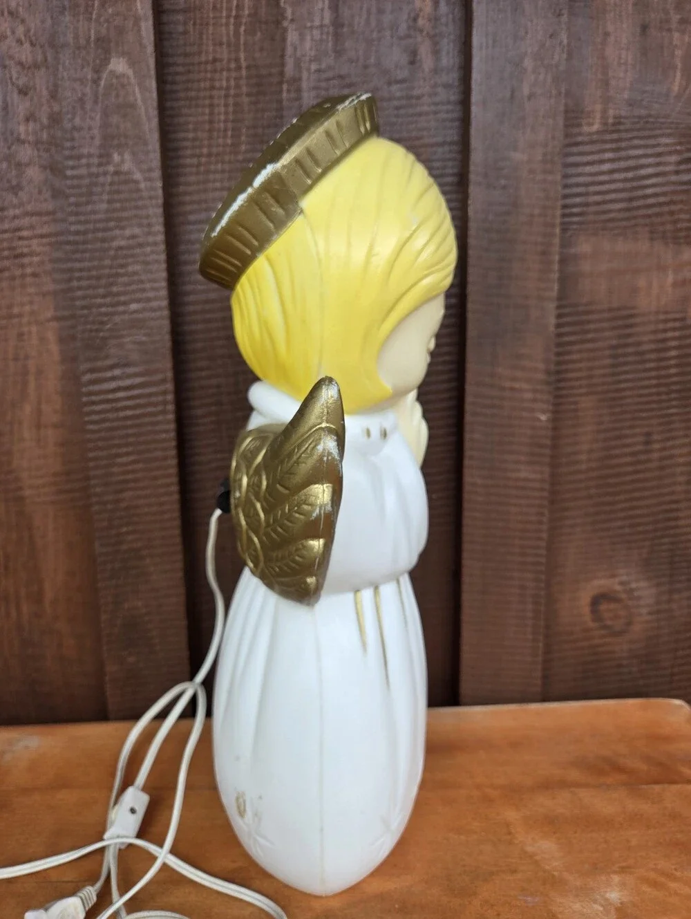 Vintage 1999 Angel Lighted Blow Mold Table Top Christmas Decoration